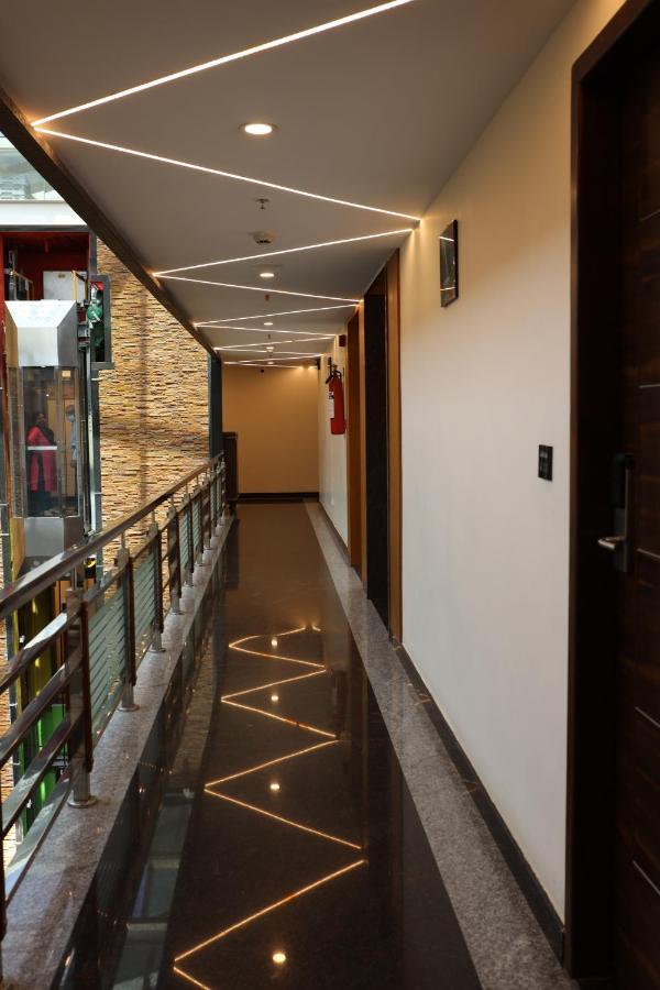 Npg Hotel Bangalore Just 10 Mins Drive From The Kempegowda International Airport Екстериор снимка