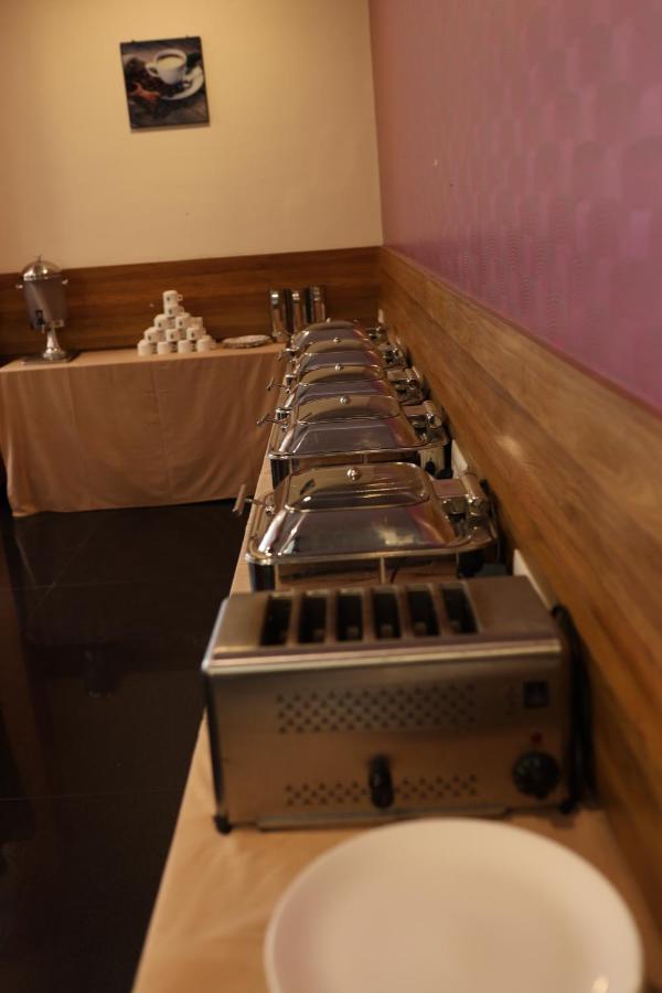 Npg Hotel Bangalore Just 10 Mins Drive From The Kempegowda International Airport Екстериор снимка